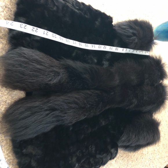 Saga Mink & Fox Fur Black Vest - Picture 12 of 16